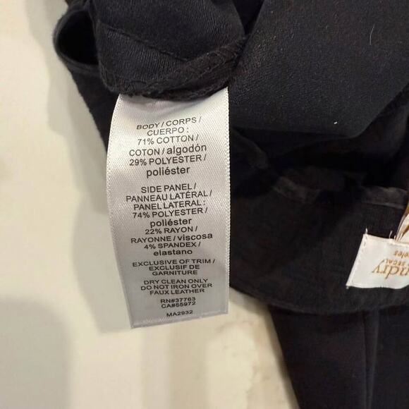 Laundry by Shelli Segal Quilted Texture Pencil Skirt Womens Size 12 Black Career - Picture 8 of 8